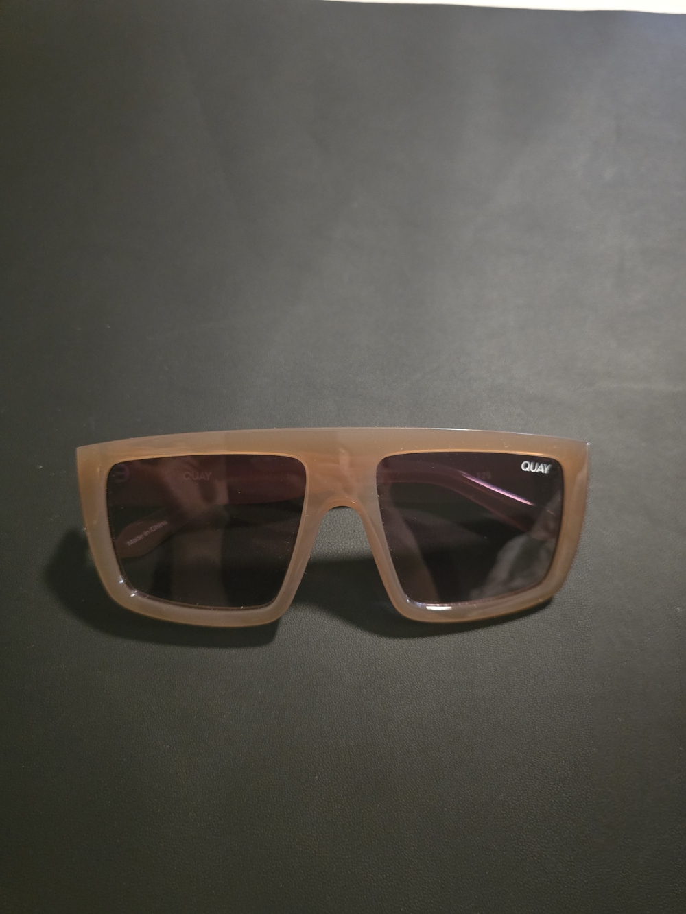 Quay Australia Rectangular Beige Frame with Dark Lenses